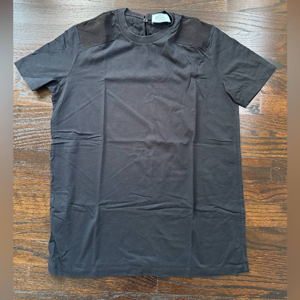 Prada Women’s Black T-Shirt
